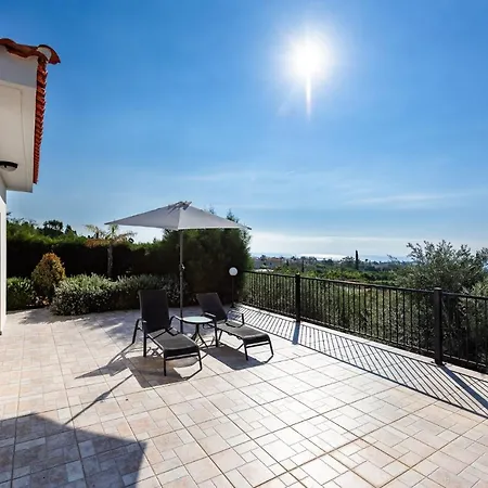 Savvas Villa Coral Bay