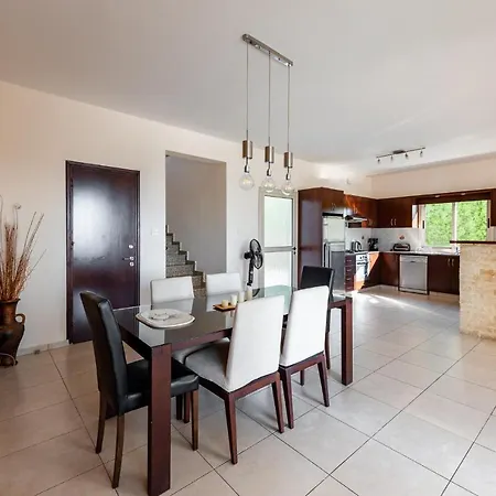Villa Savvas Coral Bay